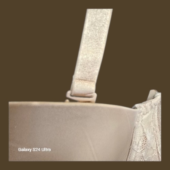 Torrid Beige Lightly Lined Multiway Strapless Bra Size 42C Staps Included EUC - Picture 15 of 16